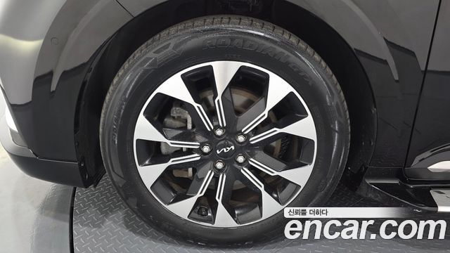 Kia Carnival 4-го поколения 9-Seater Hi-Limousine Signature - фото 4