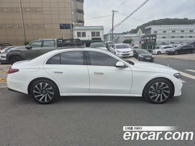 Mercedes-Benz E-Class W214 E300 4MATIC Exclusive - фото 4
