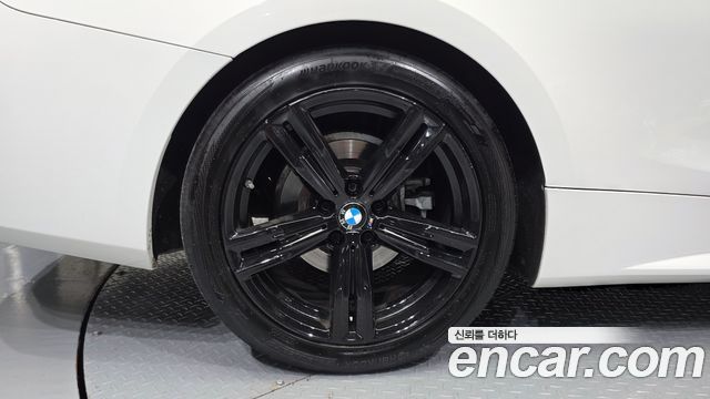 BMW 4-Series G22 420i M Sport Convertible - фото 4
