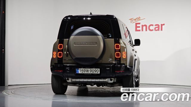 Land Rover Defender L663 110 P300 X-Dynamic SE - фото 2