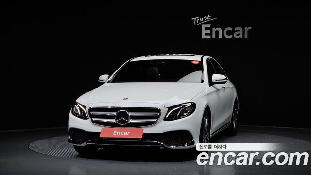 Mercedes-Benz E-Class W213 E300 Avantgarde - фото 2