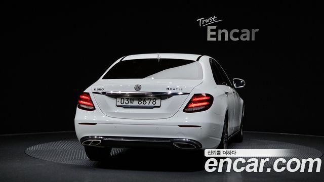 Mercedes-Benz E-Class W213 E300 Avantgarde - фото 3