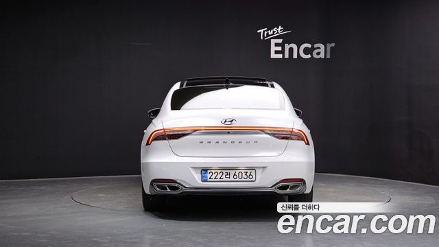 Hyundai Grandeur Новый IG, гибрид Calligraphy - фото 2
