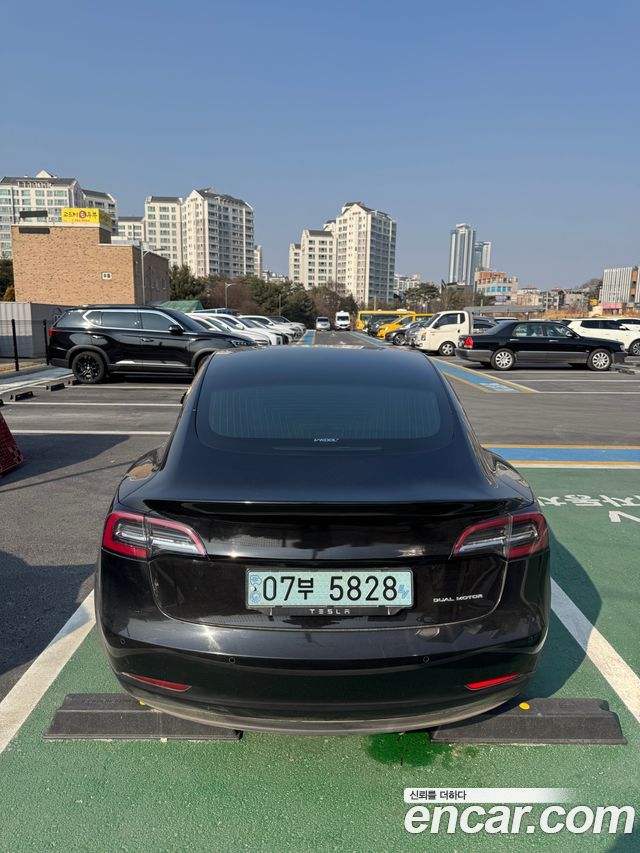 Tesla Model 3 Long Range AWD - фото 3