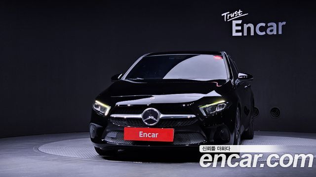 Mercedes-Benz A-Class W177 A220 Hatchback - фото 2