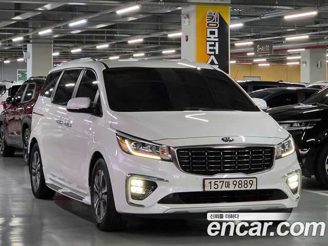 Kia Carnival Новый 9-Seater Luxury - фото 1