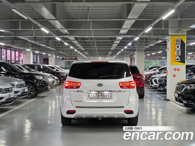 Kia Carnival Новый 9-Seater Luxury - фото 4