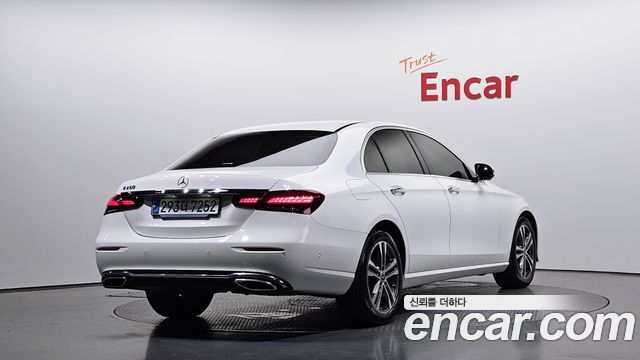 Mercedes-Benz E-Class W213 E250 Avantgarde - фото 0