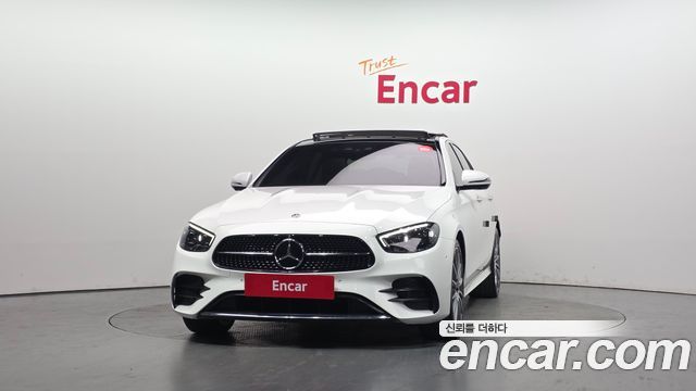 Mercedes-Benz E-Class W213 E350 4MATIC AMG Line - фото 2