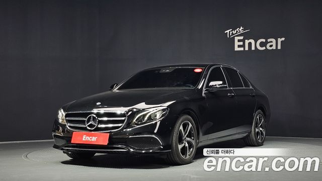 Mercedes-Benz E-Class W213 E250 Avantgarde - фото 0
