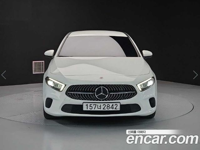 Mercedes-Benz A-Class W177 A220 Sedan - фото 1