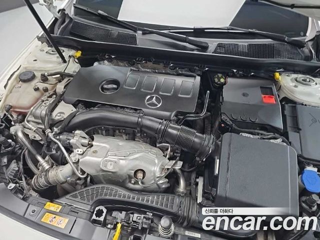 Mercedes-Benz A-Class W177 A220 Sedan - фото 4
