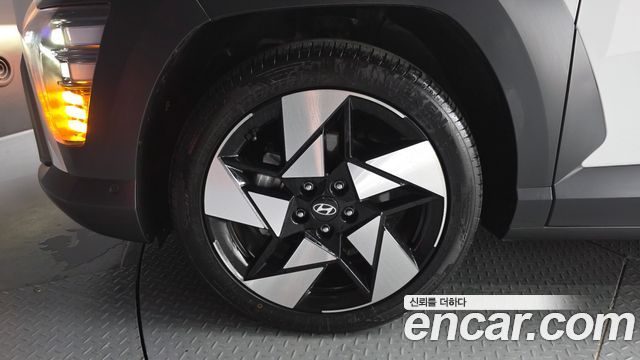 Hyundai Kona SX2 Gasoline 1.6 Turbo 2WD Inspiration - фото 3