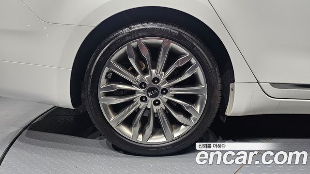 Kia K7 Premier 3.0 GDI Signature - фото 3