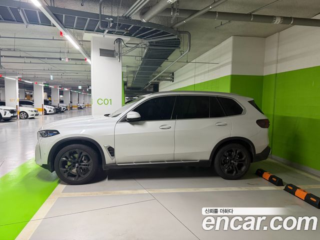 BMW X5 G05 xDrive 40i xLine - фото 0