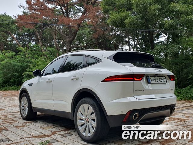 Jaguar E-PACE P250 SE - фото 1