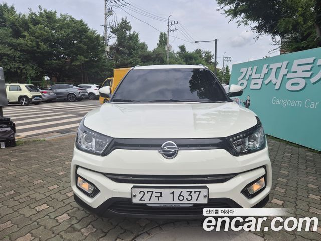 SsangYong Tivoli VX 2WD - фото 1