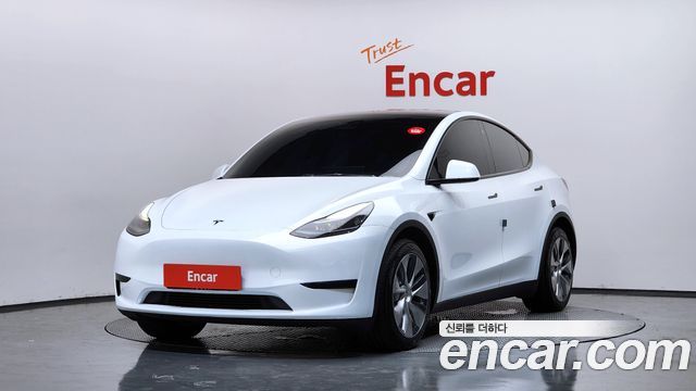 Tesla Model Y RWD - фото 0
