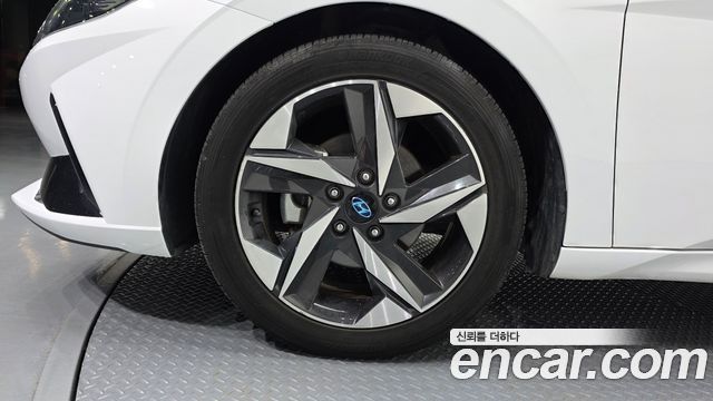 Hyundai Avante CN7 1.6 Modern - фото 4