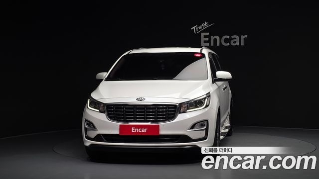Kia Carnival Новый 11-Seater Prestige - фото 2
