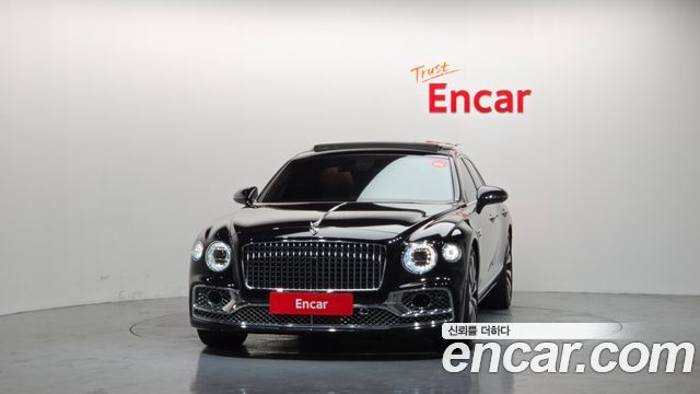 Bentley Flying Spur 3-го поколения 4.0 Azure - фото 2
