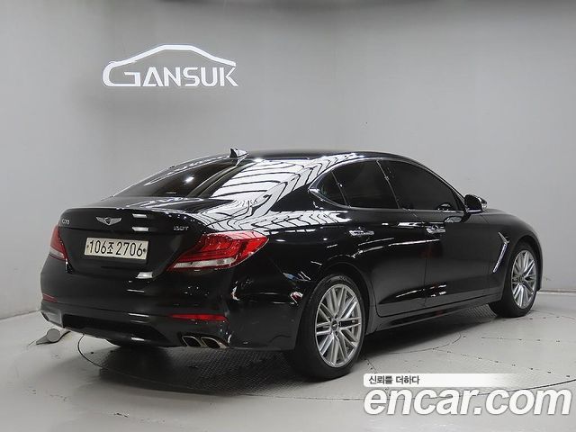 Genesis G70 2.0T Elite - фото 3