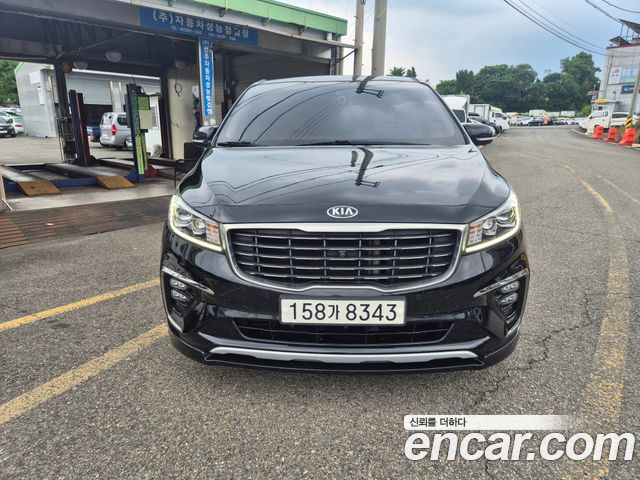 Kia Carnival Новый 7-Seater Limousine President - фото 0