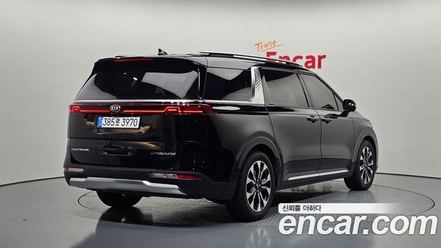 Kia Carnival 4-го поколения 7-Seater Signature - фото 1