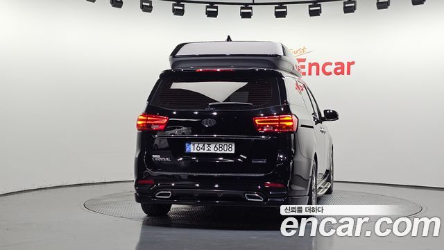 Kia Carnival Новый 9-Seater Hi-Limousine Noblesse Special - фото 1