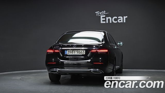 Mercedes-Benz E-Class W213 E250 Avantgarde - фото 3
