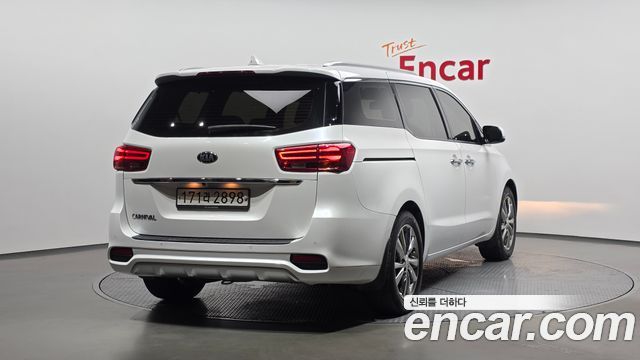 Kia Carnival Новый 9-Seater Prstige - фото 1