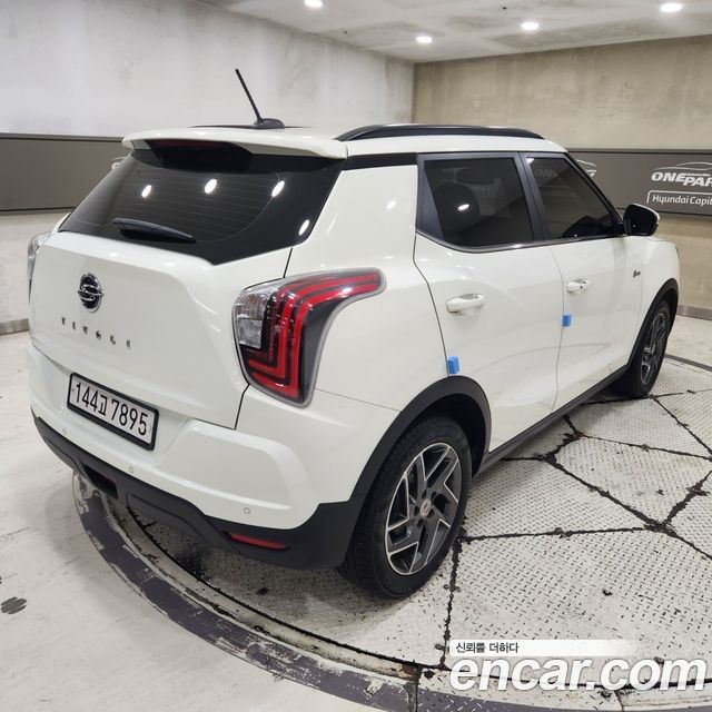 SsangYong Tivoli Gasoline 1.5 2WD V3 - фото 2