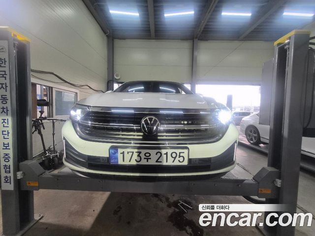 Volkswagen Jetta 7-го поколения 1.5 TSI Prestige - фото 0
