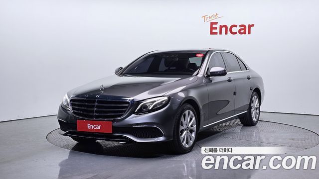 Mercedes-Benz E-Class W213 E220d 4MATIC Exclusive - фото 0