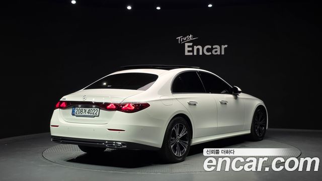 Mercedes-Benz E-Class W214 E200 Avantgarde - фото 1