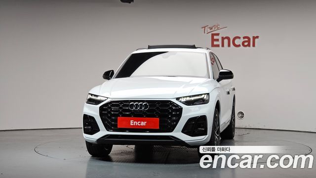Audi Q5 FY 45 TFSI Quattro Premium - фото 2