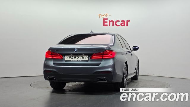 BMW 5-Series G30 530i M Sport Package Plus - фото 3