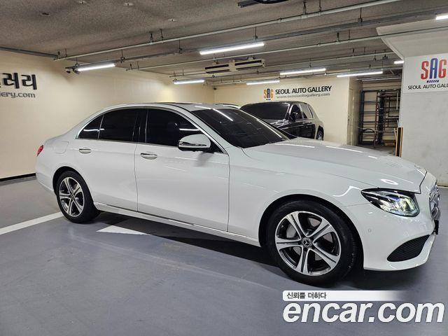 Mercedes-Benz E-Class W213 E300 4MATIC Avnatgarde - фото 3