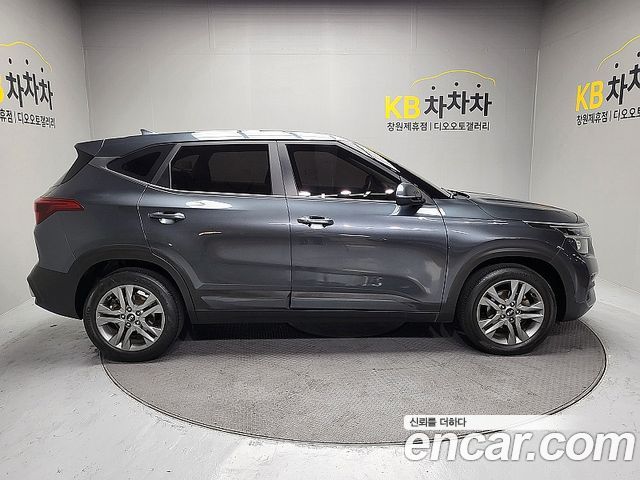 Kia Seltos Diesel 1.6 2WD Prestige - фото 2
