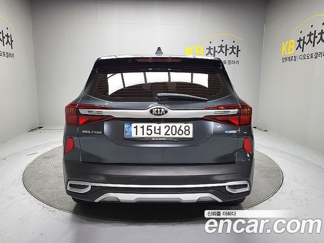 Kia Seltos Diesel 1.6 2WD Prestige - фото 3