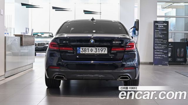BMW 5-Series G30 530i xDrive M Sport Package - фото 3