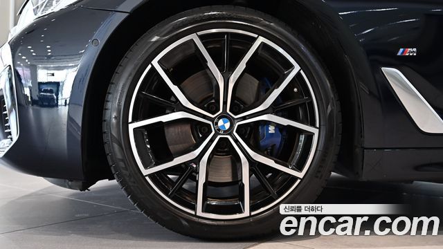 BMW 5-Series G30 530i xDrive M Sport Package - фото 4