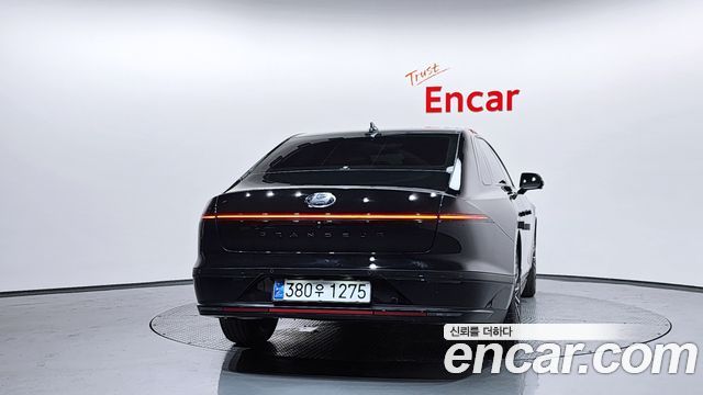 Hyundai Grandeur GN7, гибрид Calligraphy - фото 3