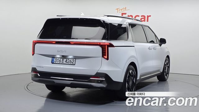 Kia Carnival Новый 4-го поколения 7-Seater Signature - фото 1