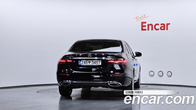 Mercedes-Benz E-Class W213 E220d 4MATIC Exclusive - фото 3