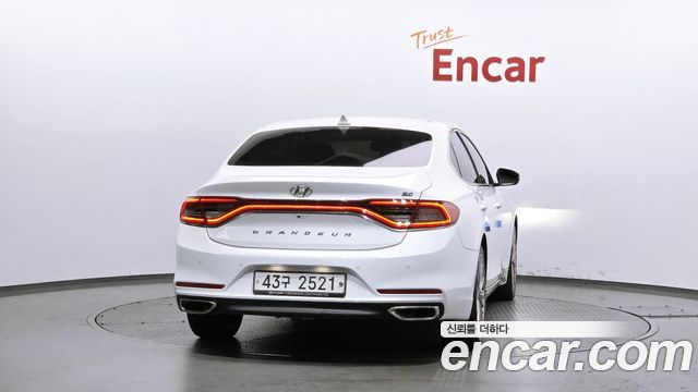 Hyundai Grandeur IG 3.0 Premium - фото 3
