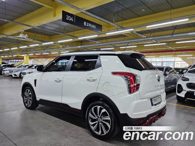 SsangYong Tivoli Gasoline 1.5 2WD R-PLUS - фото 1