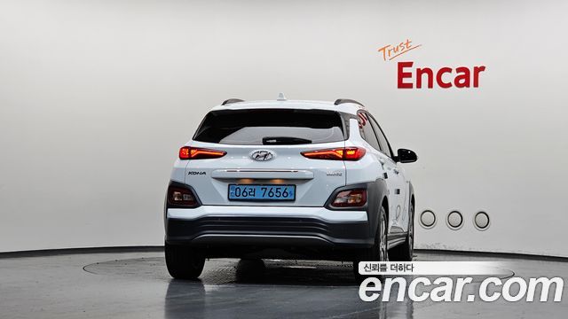 Hyundai Kona Premium - фото 2