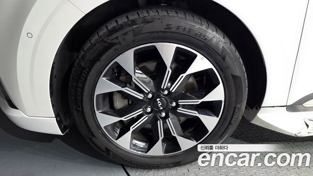 Kia Carnival 4-го поколения 7-Seater Hi-Limousine Signature - фото 4