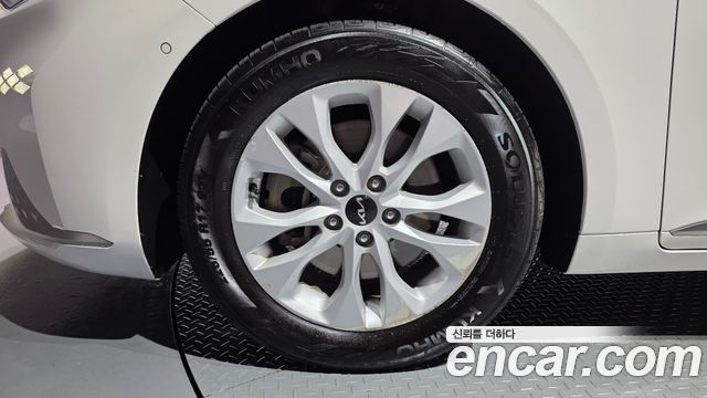 Kia K8 2.5 Gasoline 2WD Noblesse - фото 4